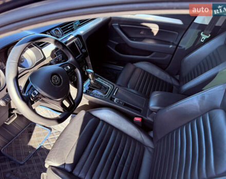 Фольксваген Пассат Альтрак, объемом двигателя 2 л и пробегом 285 тыс. км за 17500 $, фото 12 на Automoto.ua