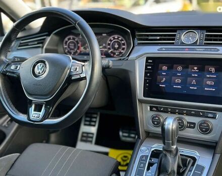 Фольксваген Пассат Альтрак, объемом двигателя 2 л и пробегом 196 тыс. км за 21900 $, фото 19 на Automoto.ua