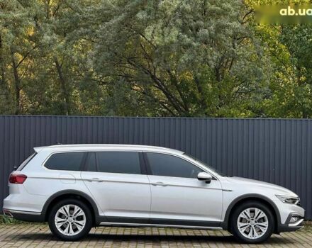 Фольксваген Пассат Альтрак, об'ємом двигуна 2 л та пробігом 177 тис. км за 28499 $, фото 2 на Automoto.ua