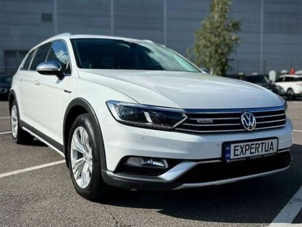 Фольксваген Пассат Альтрак, объемом двигателя 2 л и пробегом 243 тыс. км за 18800 $, фото 1 на Automoto.ua