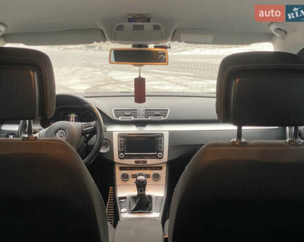 Сірий Фольксваген Пассат Альтрак, об'ємом двигуна 2 л та пробігом 365 тис. км за 11500 $, фото 21 на Automoto.ua