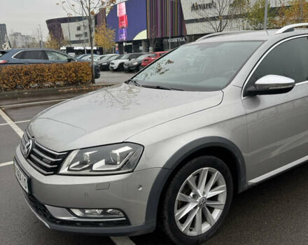 Серый Фольксваген Пассат Альтрак, объемом двигателя 2 л и пробегом 203 тыс. км за 12999 $, фото 13 на Automoto.ua