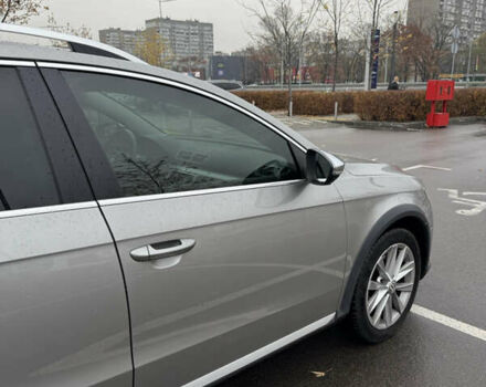 Серый Фольксваген Пассат Альтрак, объемом двигателя 2 л и пробегом 203 тыс. км за 12999 $, фото 7 на Automoto.ua