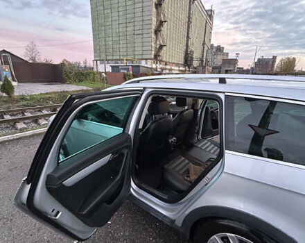 Сірий Фольксваген Пассат Альтрак, об'ємом двигуна 2 л та пробігом 294 тис. км за 12400 $, фото 10 на Automoto.ua