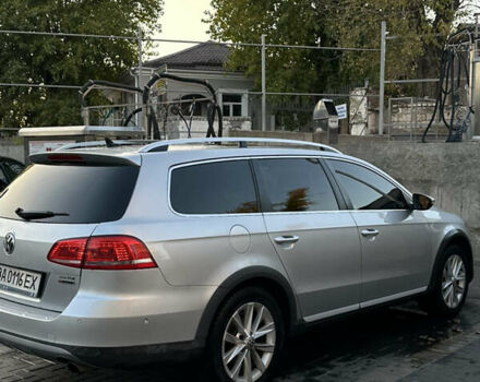 Серый Фольксваген Пассат Альтрак, объемом двигателя 2 л и пробегом 297 тыс. км за 12000 $, фото 6 на Automoto.ua