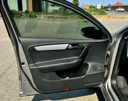 Сірий Фольксваген Пассат Альтрак, об'ємом двигуна 2 л та пробігом 220 тис. км за 12400 $, фото 17 на Automoto.ua