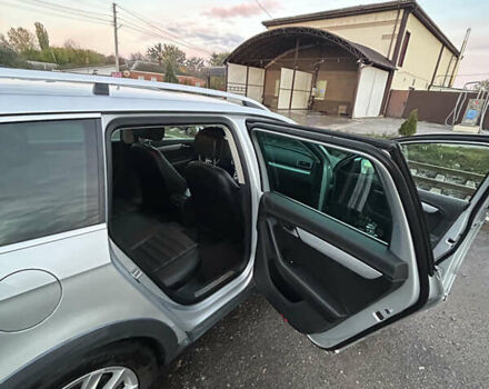 Сірий Фольксваген Пассат Альтрак, об'ємом двигуна 2 л та пробігом 294 тис. км за 12400 $, фото 8 на Automoto.ua