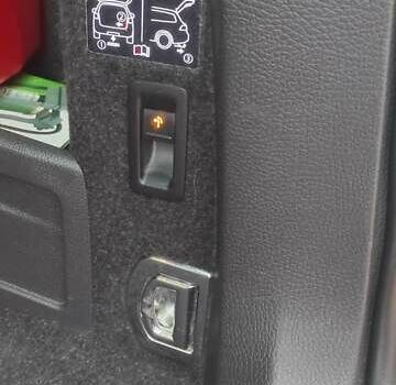 Серый Фольксваген Пассат Альтрак, объемом двигателя 1.97 л и пробегом 246 тыс. км за 11900 $, фото 54 на Automoto.ua