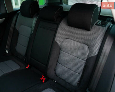 Серый Фольксваген Пассат Альтрак, объемом двигателя 2 л и пробегом 259 тыс. км за 13800 $, фото 78 на Automoto.ua