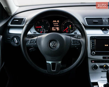 Серый Фольксваген Пассат Альтрак, объемом двигателя 2 л и пробегом 259 тыс. км за 13800 $, фото 30 на Automoto.ua