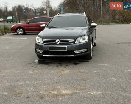 Серый Фольксваген Пассат Альтрак, объемом двигателя 2 л и пробегом 185 тыс. км за 12699 $, фото 2 на Automoto.ua