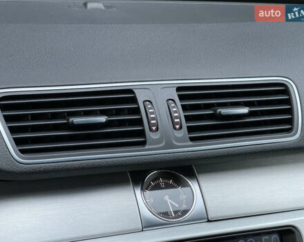 Серый Фольксваген Пассат Альтрак, объемом двигателя 2 л и пробегом 207 тыс. км за 14500 $, фото 33 на Automoto.ua