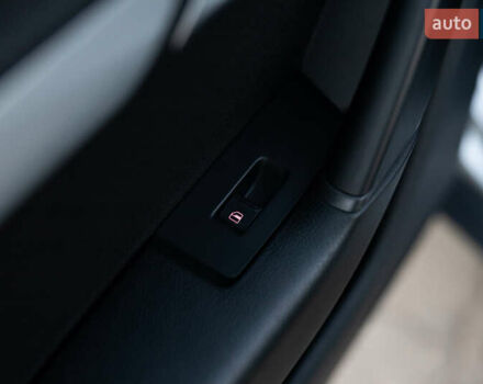 Серый Фольксваген Пассат Альтрак, объемом двигателя 2 л и пробегом 259 тыс. км за 13800 $, фото 82 на Automoto.ua