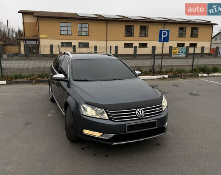 Серый Фольксваген Пассат Альтрак, объемом двигателя 2 л и пробегом 185 тыс. км за 12699 $, фото 5 на Automoto.ua