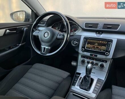 Сірий Фольксваген Пассат Альтрак, об'ємом двигуна 2 л та пробігом 241 тис. км за 11990 $, фото 42 на Automoto.ua