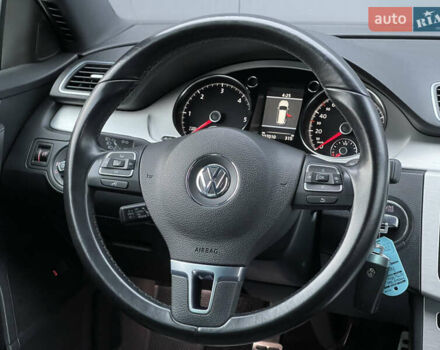 Серый Фольксваген Пассат Альтрак, объемом двигателя 2 л и пробегом 207 тыс. км за 14500 $, фото 15 на Automoto.ua