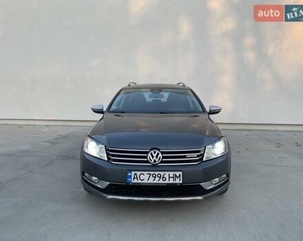 Сірий Фольксваген Пассат Альтрак, об'ємом двигуна 2 л та пробігом 241 тис. км за 11990 $, фото 6 на Automoto.ua