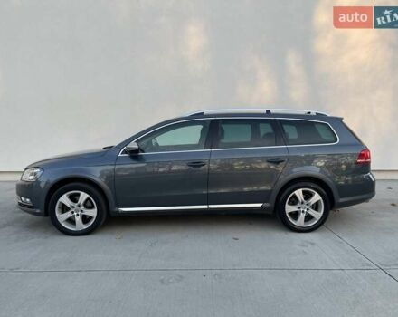 Сірий Фольксваген Пассат Альтрак, об'ємом двигуна 2 л та пробігом 241 тис. км за 11990 $, фото 15 на Automoto.ua