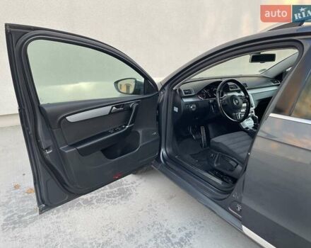 Серый Фольксваген Пассат Альтрак, объемом двигателя 2 л и пробегом 251 тыс. км за 11900 $, фото 18 на Automoto.ua