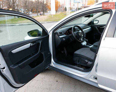 Серый Фольксваген Пассат Альтрак, объемом двигателя 2 л и пробегом 259 тыс. км за 13800 $, фото 23 на Automoto.ua