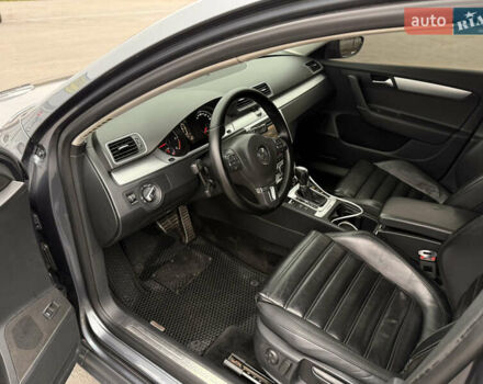 Серый Фольксваген Пассат Альтрак, объемом двигателя 2 л и пробегом 185 тыс. км за 12699 $, фото 36 на Automoto.ua