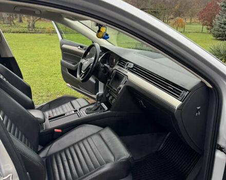 Серый Фольксваген Пассат Альтрак, объемом двигателя 2 л и пробегом 240 тыс. км за 16300 $, фото 32 на Automoto.ua