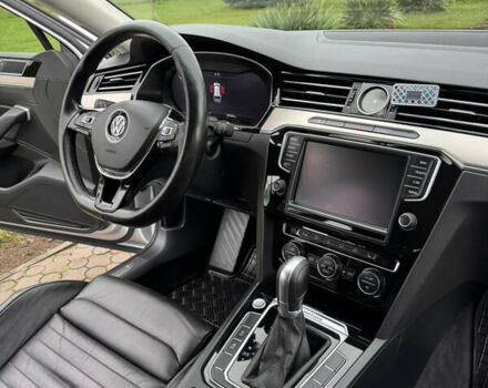 Серый Фольксваген Пассат Альтрак, объемом двигателя 2 л и пробегом 240 тыс. км за 16300 $, фото 34 на Automoto.ua