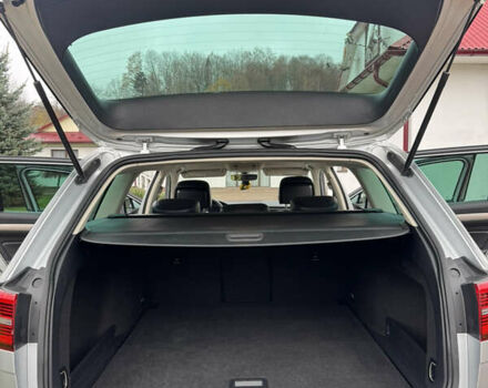 Серый Фольксваген Пассат Альтрак, объемом двигателя 2 л и пробегом 240 тыс. км за 16300 $, фото 27 на Automoto.ua