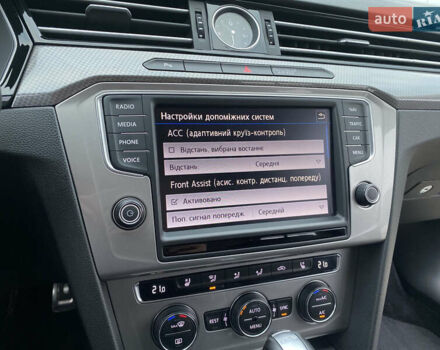 Сірий Фольксваген Пассат Альтрак, об'ємом двигуна 2 л та пробігом 266 тис. км за 16800 $, фото 34 на Automoto.ua