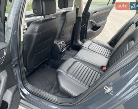 Сірий Фольксваген Пассат Альтрак, об'ємом двигуна 2 л та пробігом 266 тис. км за 16800 $, фото 46 на Automoto.ua