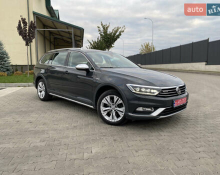 Сірий Фольксваген Пассат Альтрак, об'ємом двигуна 2 л та пробігом 266 тис. км за 16800 $, фото 7 на Automoto.ua