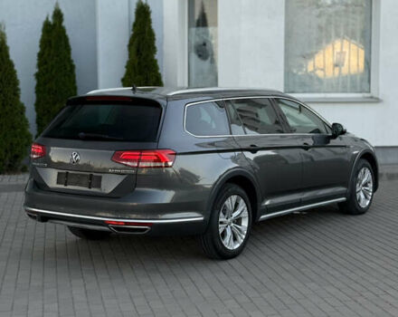 Сірий Фольксваген Пассат Альтрак, об'ємом двигуна 2 л та пробігом 270 тис. км за 16999 $, фото 22 на Automoto.ua