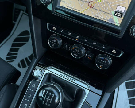 Сірий Фольксваген Пассат Альтрак, об'ємом двигуна 2 л та пробігом 270 тис. км за 16999 $, фото 52 на Automoto.ua