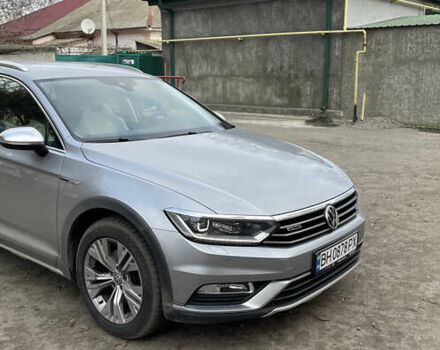 Серый Фольксваген Пассат Альтрак, объемом двигателя 2 л и пробегом 220 тыс. км за 23000 $, фото 1 на Automoto.ua