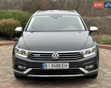 Серый Фольксваген Пассат Альтрак, объемом двигателя 2 л и пробегом 160 тыс. км за 23000 $, фото 2 на Automoto.ua