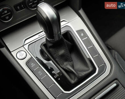 Серый Фольксваген Пассат Альтрак, объемом двигателя 2 л и пробегом 160 тыс. км за 23000 $, фото 37 на Automoto.ua