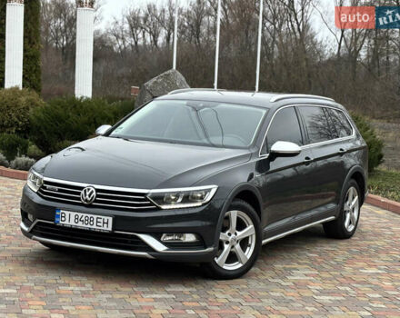 Серый Фольксваген Пассат Альтрак, объемом двигателя 2 л и пробегом 160 тыс. км за 23000 $, фото 1 на Automoto.ua