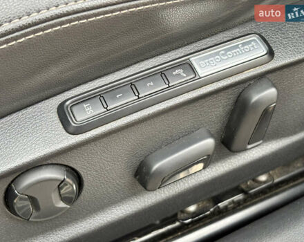 Серый Фольксваген Пассат Альтрак, объемом двигателя 2 л и пробегом 160 тыс. км за 23000 $, фото 36 на Automoto.ua