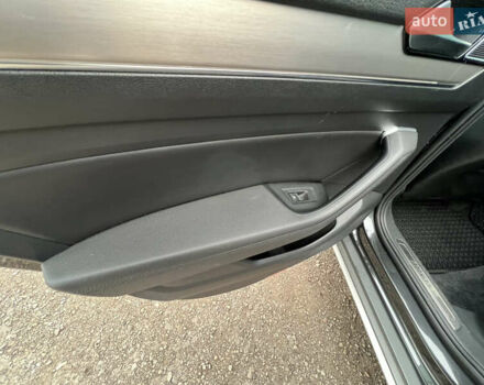 Серый Фольксваген Пассат Альтрак, объемом двигателя 2 л и пробегом 288 тыс. км за 20300 $, фото 27 на Automoto.ua