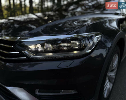 Серый Фольксваген Пассат Альтрак, объемом двигателя 2 л и пробегом 198 тыс. км за 22500 $, фото 5 на Automoto.ua