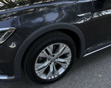 Серый Фольксваген Пассат Альтрак, объемом двигателя 2 л и пробегом 198 тыс. км за 22500 $, фото 4 на Automoto.ua