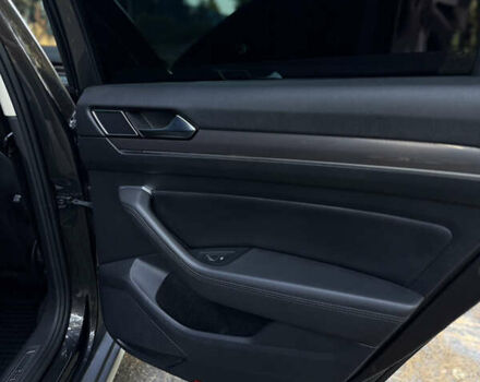 Серый Фольксваген Пассат Альтрак, объемом двигателя 2 л и пробегом 198 тыс. км за 22500 $, фото 37 на Automoto.ua