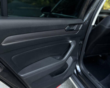 Серый Фольксваген Пассат Альтрак, объемом двигателя 2 л и пробегом 198 тыс. км за 22500 $, фото 36 на Automoto.ua