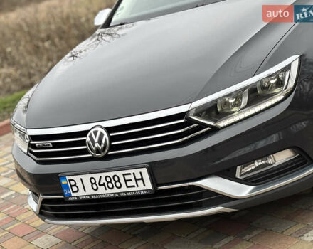 Серый Фольксваген Пассат Альтрак, объемом двигателя 2 л и пробегом 160 тыс. км за 23000 $, фото 13 на Automoto.ua