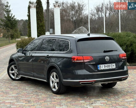 Серый Фольксваген Пассат Альтрак, объемом двигателя 2 л и пробегом 160 тыс. км за 23000 $, фото 7 на Automoto.ua