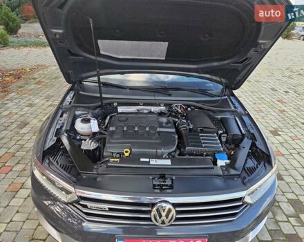 Серый Фольксваген Пассат Альтрак, объемом двигателя 2 л и пробегом 282 тыс. км за 17300 $, фото 30 на Automoto.ua