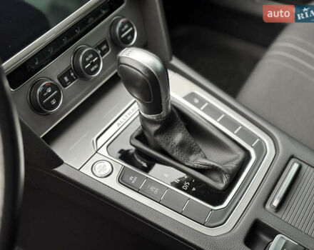 Серый Фольксваген Пассат Альтрак, объемом двигателя 2 л и пробегом 160 тыс. км за 23000 $, фото 34 на Automoto.ua