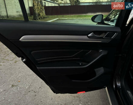 Серый Фольксваген Пассат Альтрак, объемом двигателя 2 л и пробегом 215 тыс. км за 23500 $, фото 70 на Automoto.ua