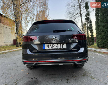 Серый Фольксваген Пассат Альтрак, объемом двигателя 2 л и пробегом 215 тыс. км за 23500 $, фото 8 на Automoto.ua