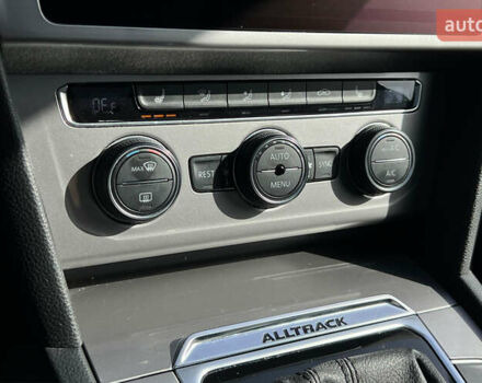 Серый Фольксваген Пассат Альтрак, объемом двигателя 2 л и пробегом 196 тыс. км за 22999 $, фото 12 на Automoto.ua